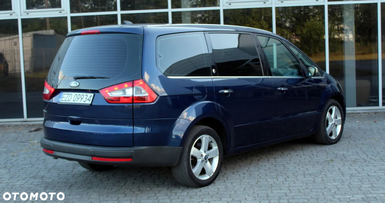 Ford Galaxy 2.0 Ghia - 8