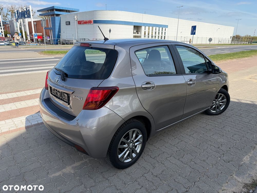 Toyota Yaris 1.33 VVT-i Comfort - 2