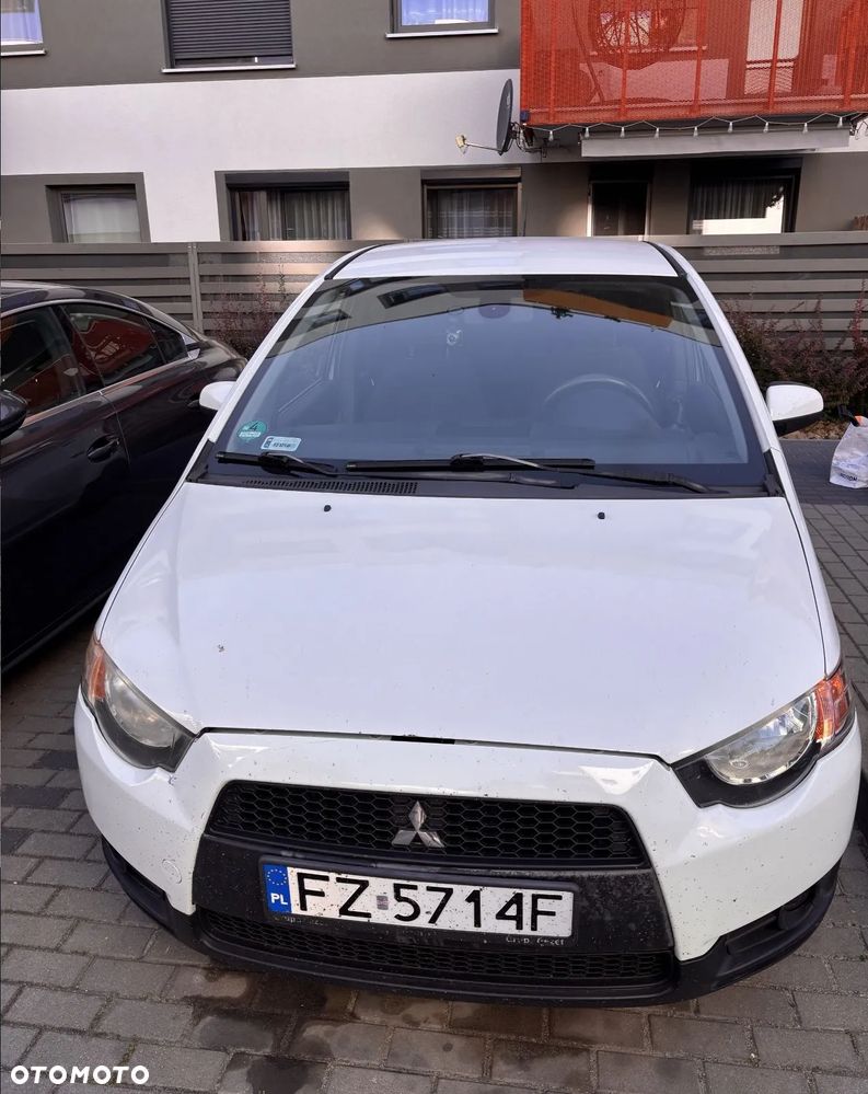 Mitsubishi Colt - 2