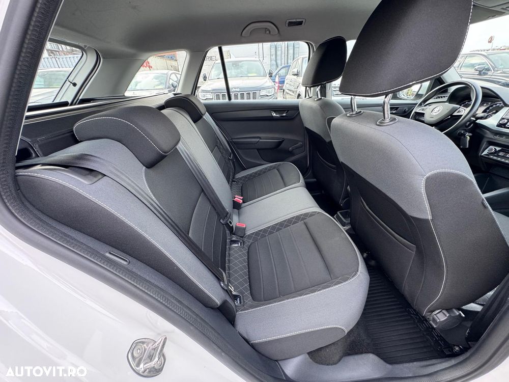 Skoda Fabia 1.0 TSI 95 CP Ambition - 10