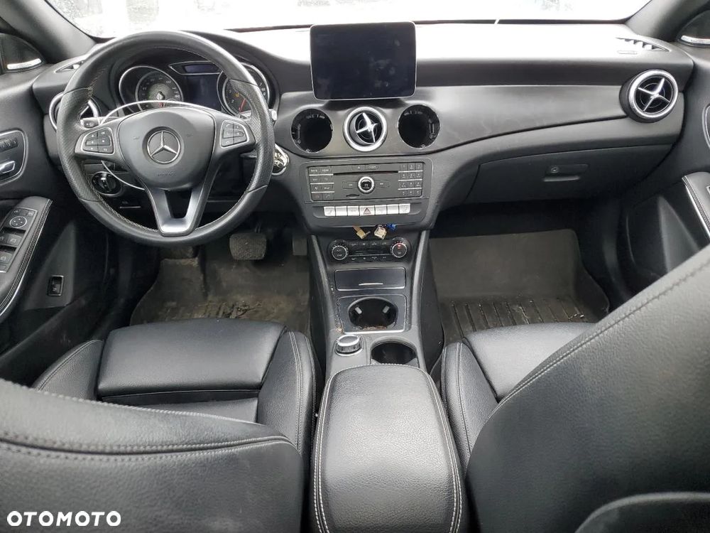 Mercedes-Benz CLA 250 4-Matic - 7