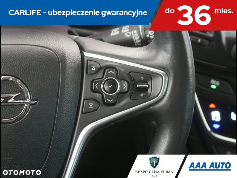 Opel Insignia - 18