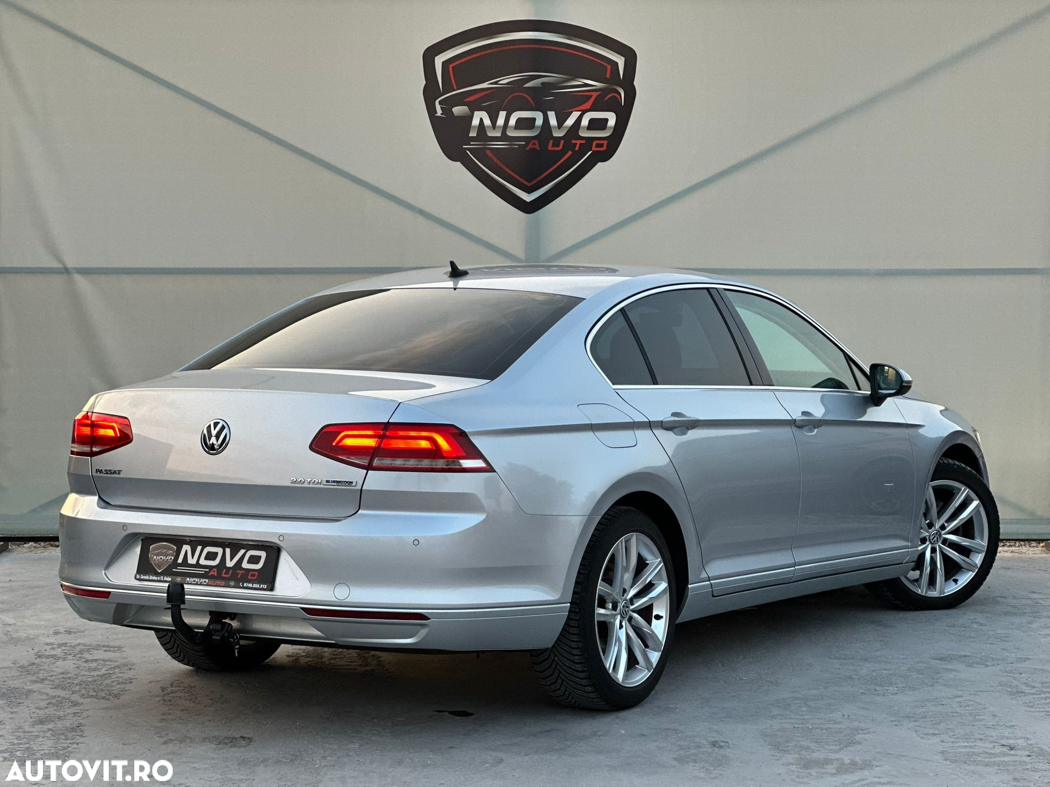 Volkswagen Passat 2.0 TDI DSG Highline - 5
