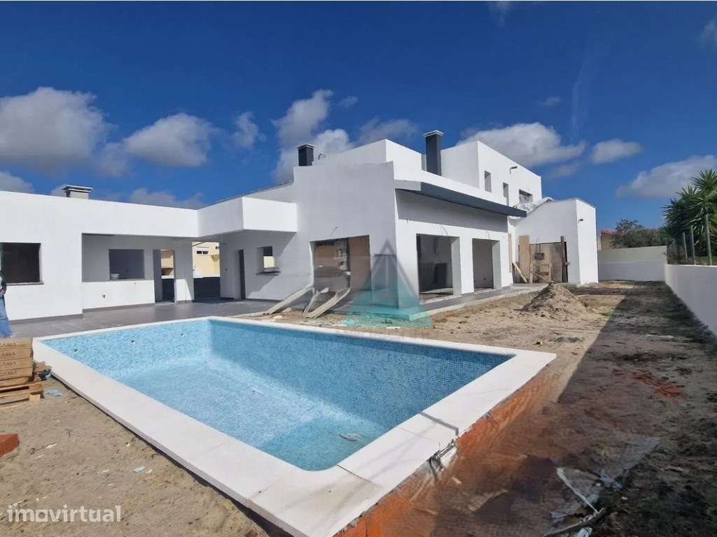 Moradia Isolada T5 de Luxo com Piscina e Garagem 18m em Azeitão - A... - Grande imagem: 3/20