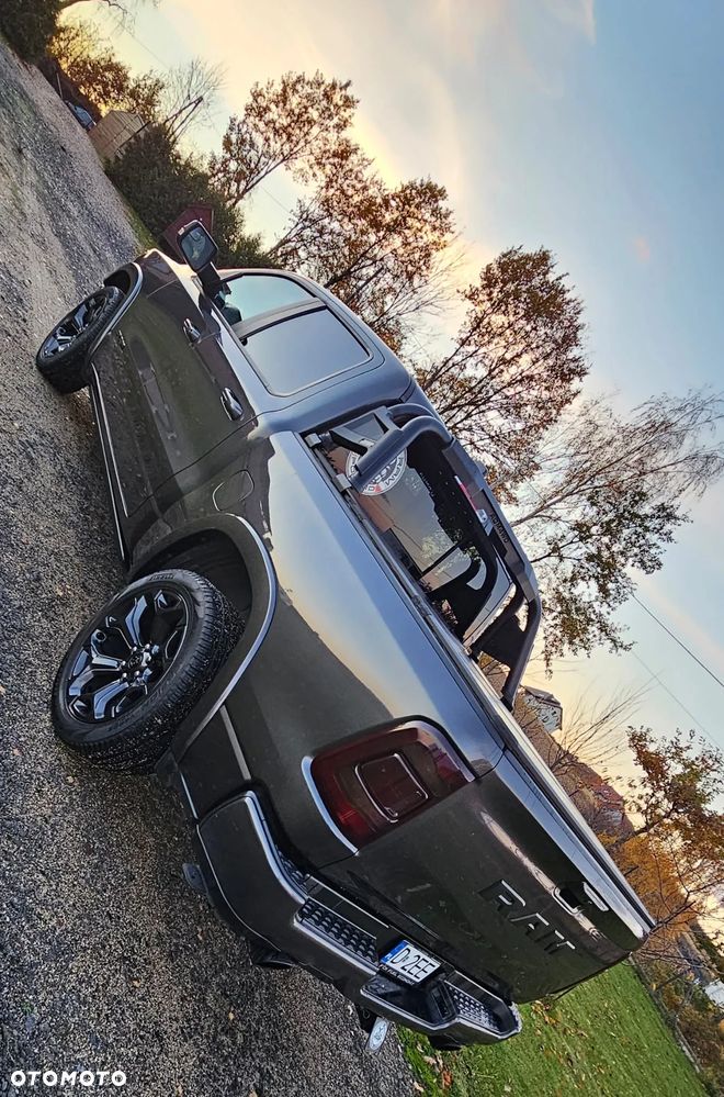 RAM 1500 Crew Cab Shortbed Laramie - 7