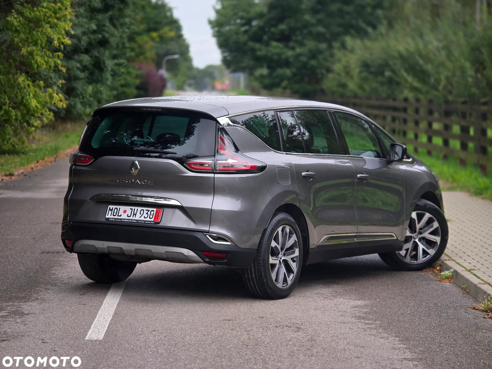 Renault Espace 1.6 dCi Energy Initiale Paris EDC 7os - 4