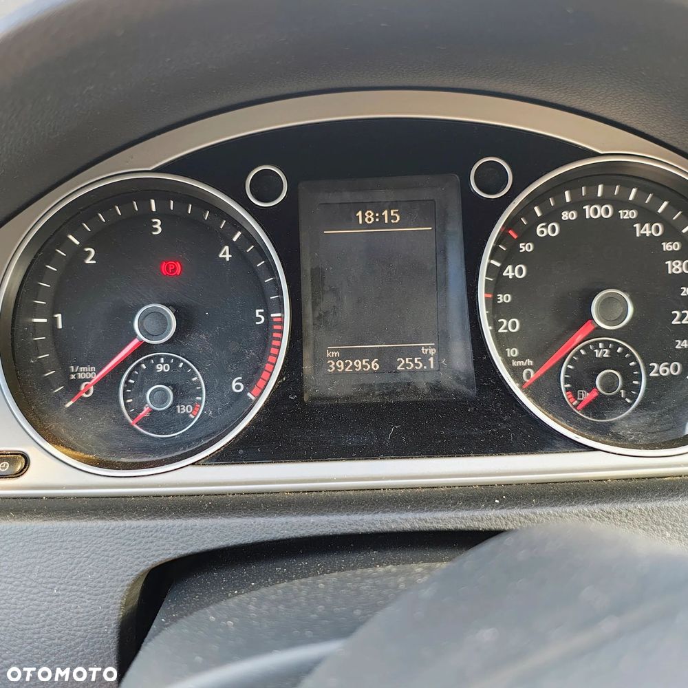 Volkswagen Passat 1.6 TDI Trendline - 8