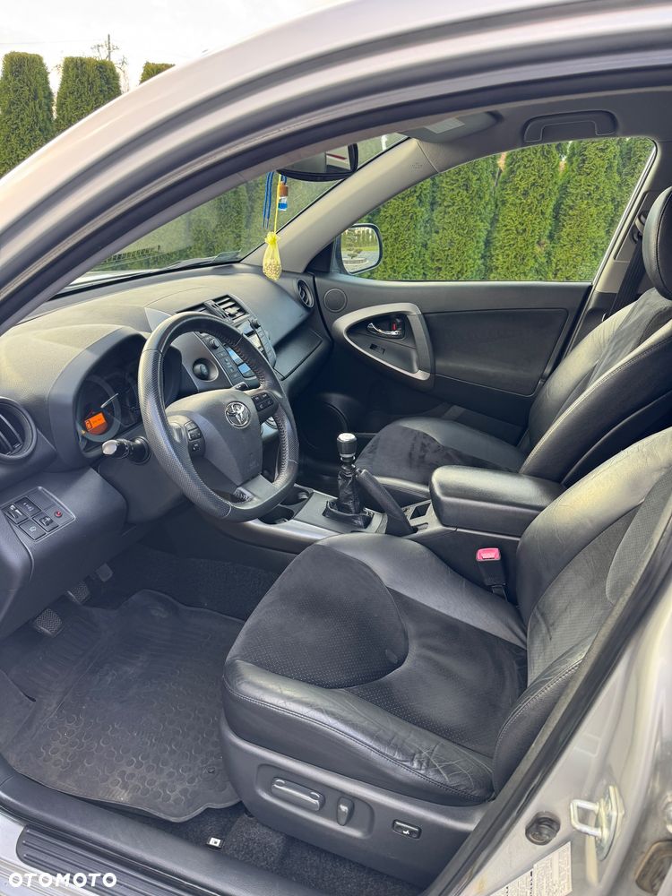 Toyota RAV4 2.2 D-4D Prestige - 7