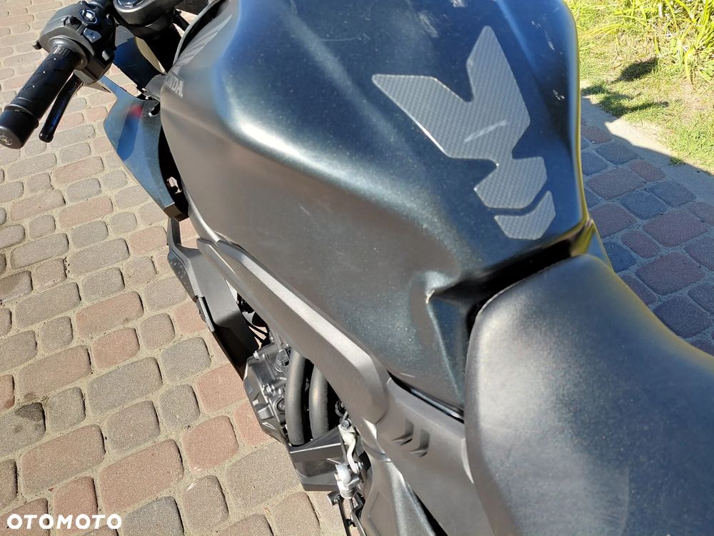 Honda CBR - 17
