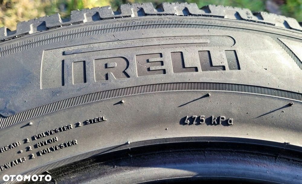 4x Pirelli Carrier Winter 215/60R17C 109/107T Z63A - 11