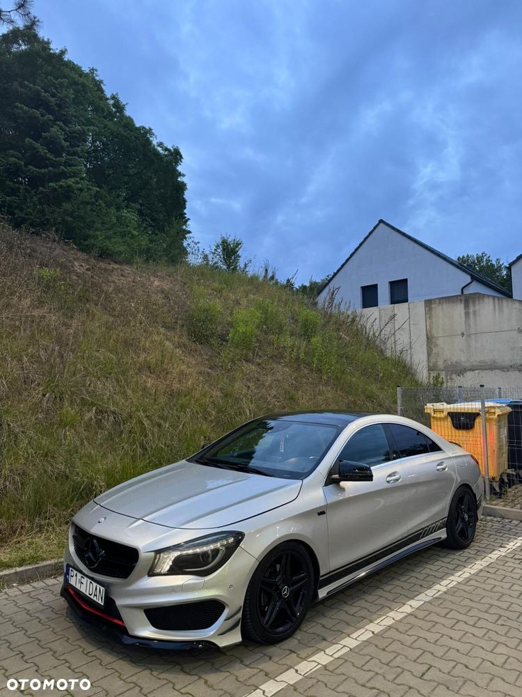 Mercedes-Benz CLA 200 7G-DCT AMG Line - 2