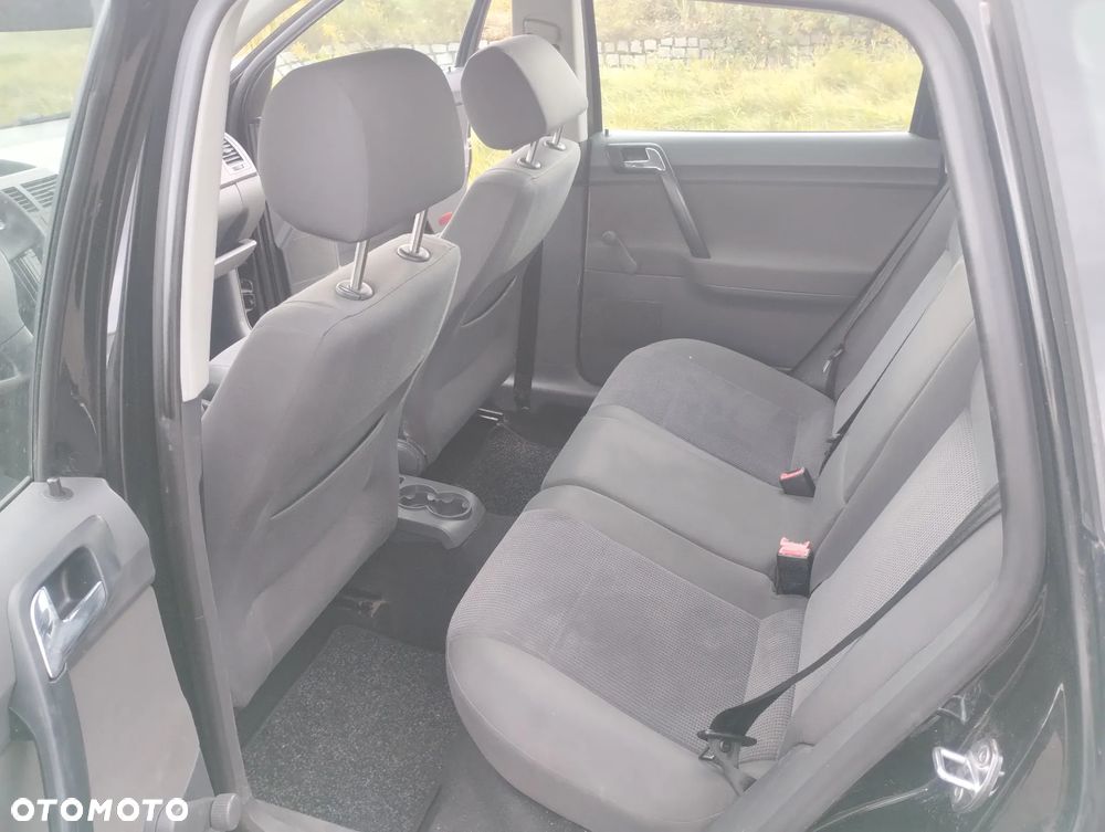 Volkswagen Polo 1.4 16V Comfortline - 10