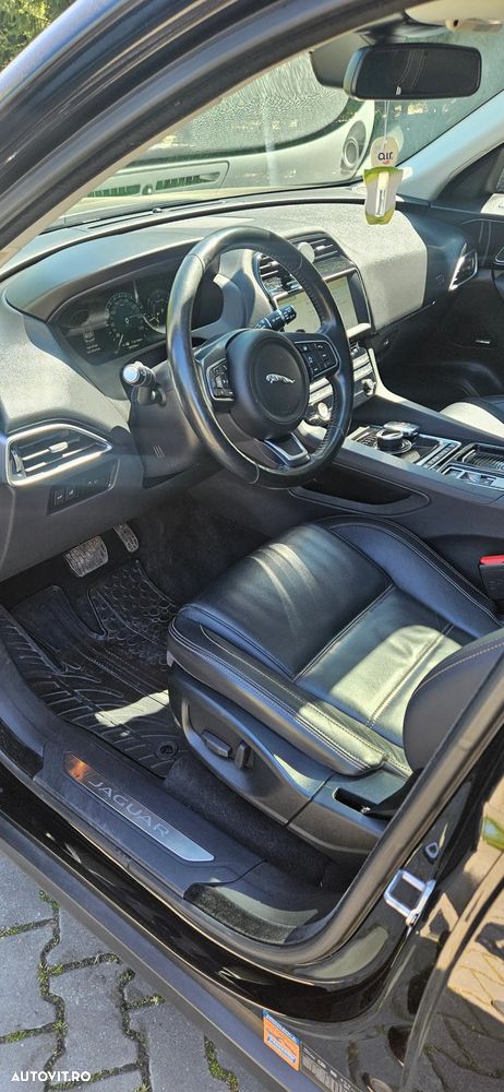 Jaguar F-Pace 20d Aut. Prestige - 7