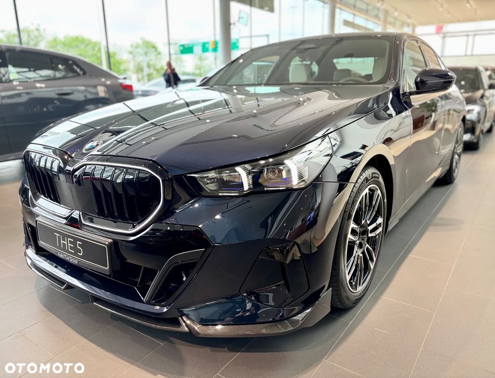 BMW Seria 5 520i mHEV M Sport - 2