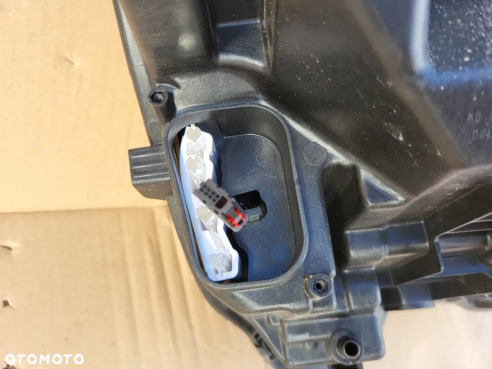 LAMPA LEWY PRZOD FULL LED AUDI E TRON 4KE 4KE941039 - 15