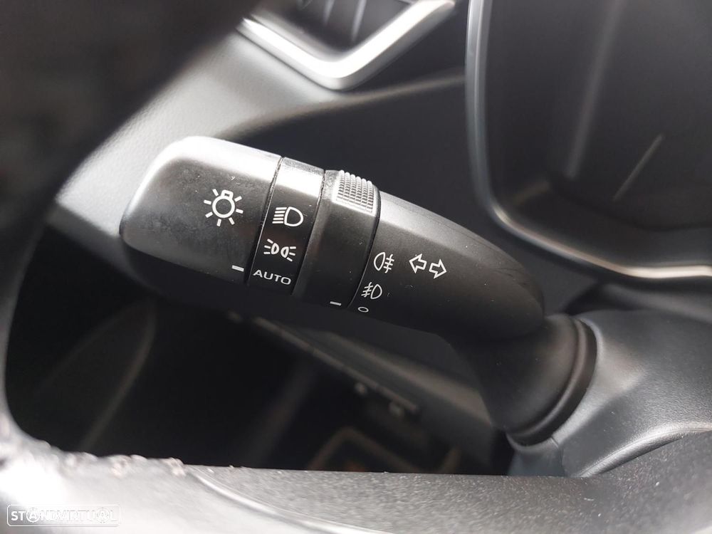 Toyota Corolla SD 1.8 Hybrid Exclusive - 23