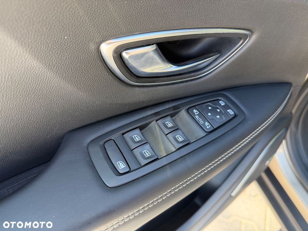 Renault Scenic 1.3 TCe FAP Bose EDC - 17