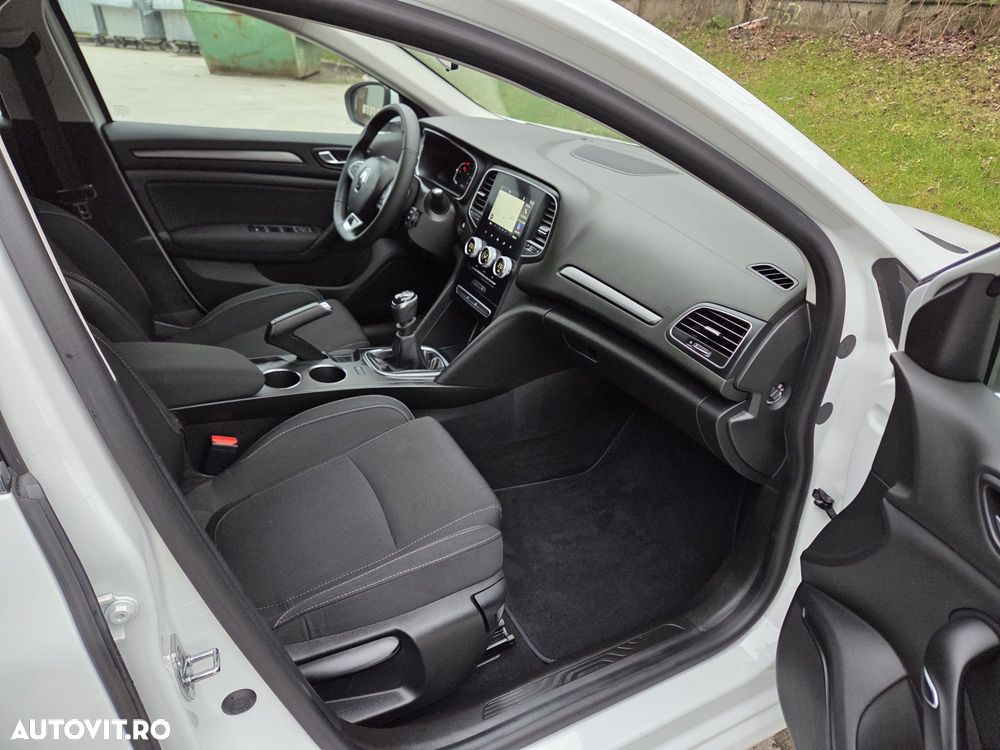 Renault Megane BLUE dCi 115 BUSINESS EDITION - 29