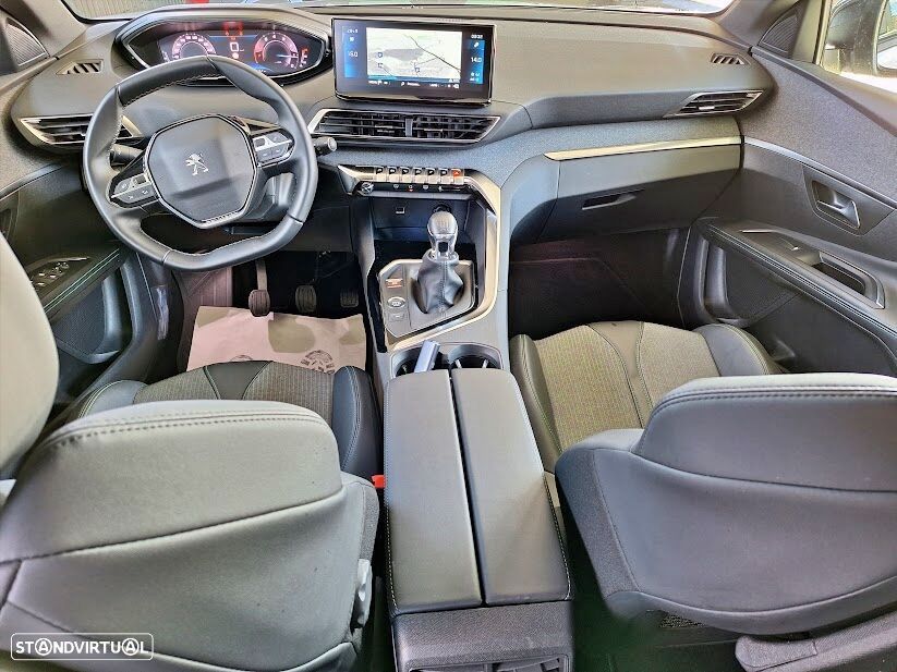 Peugeot 5008 1.2 PureTech Allure Pack - 31
