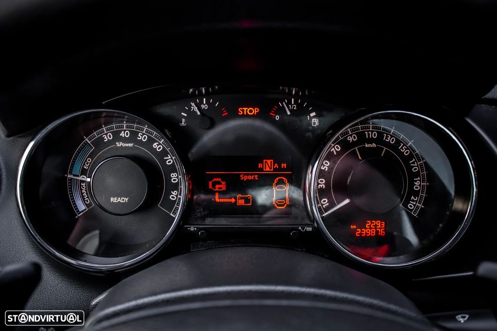 Peugeot 3008 2.0 HDi Hybrid4 - 16