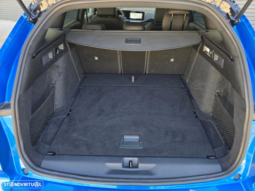 Opel Astra Caravan - 21