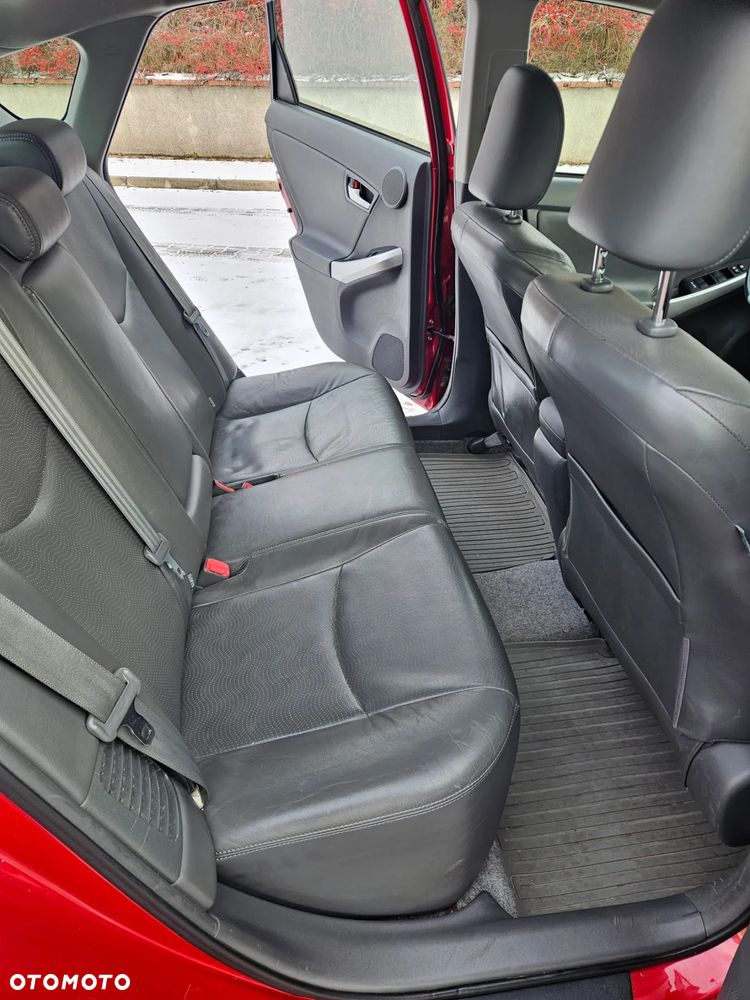 Toyota Prius (Hybrid) Executive - 11