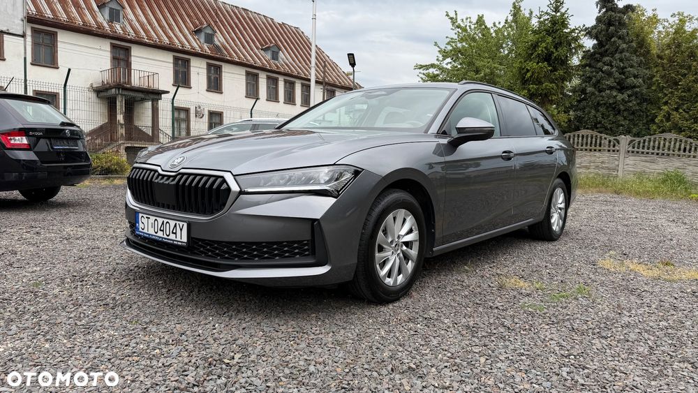 Skoda Superb 2.0 TDI SCR Essence DSG - 3