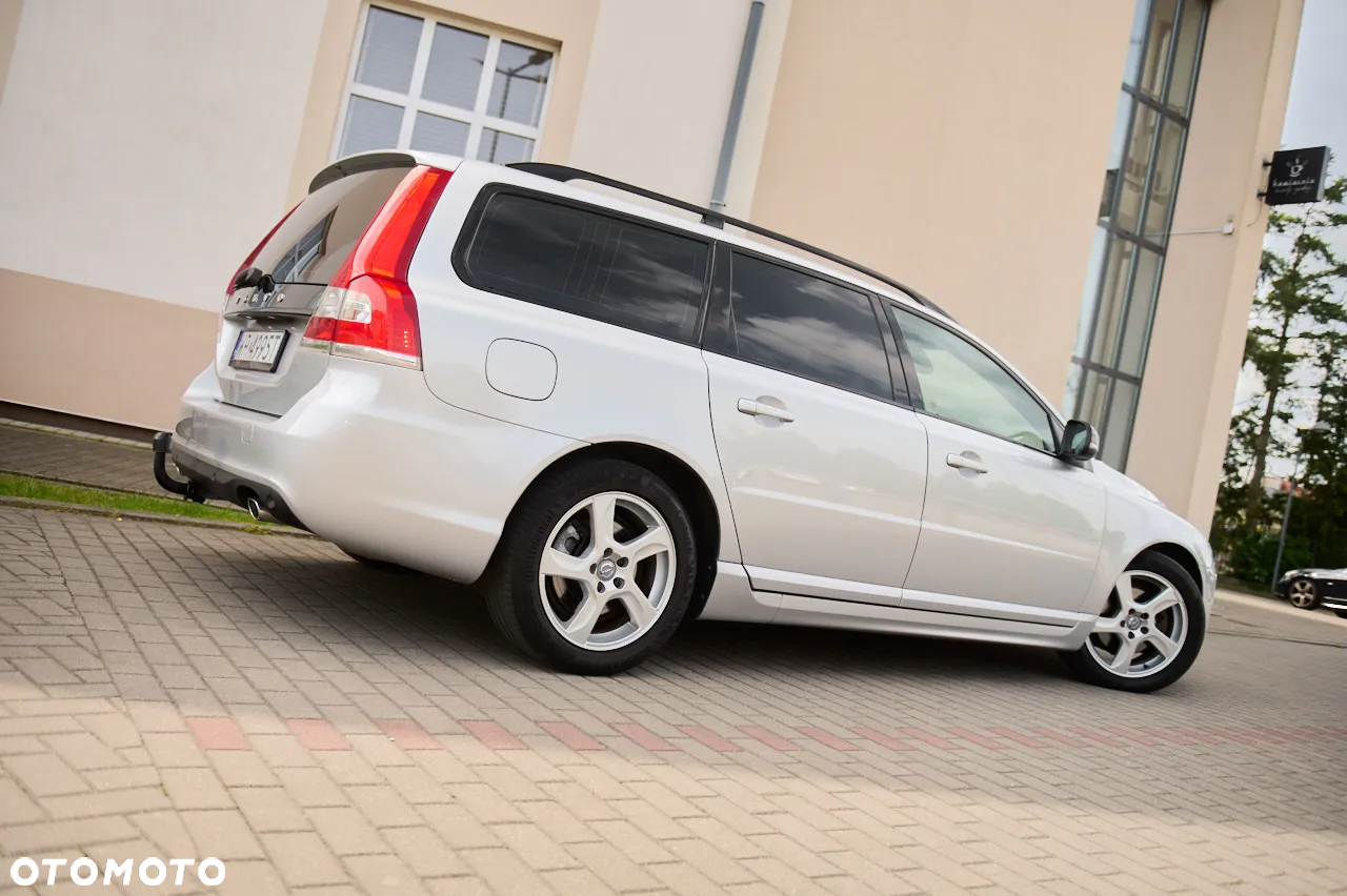 Volvo V70 D4 Black Edition - 30