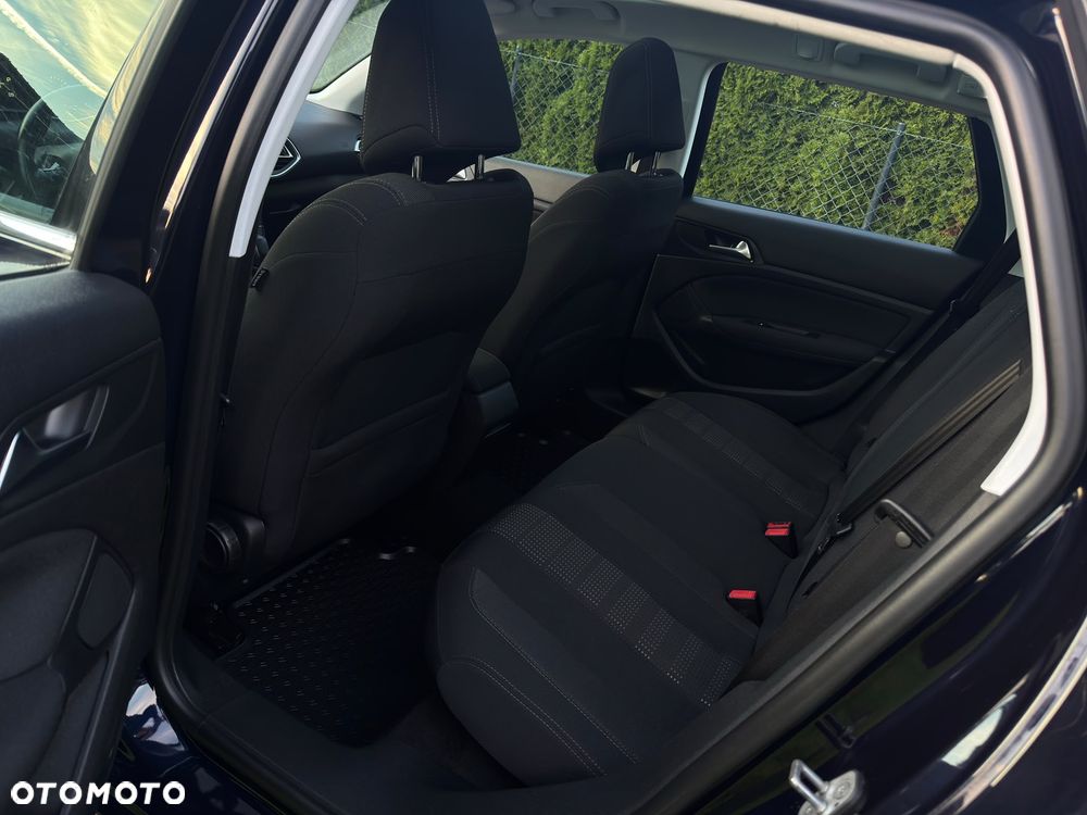 Peugeot 308 BlueHDi FAP 150 EAT6 Stop & Start Allure - 10