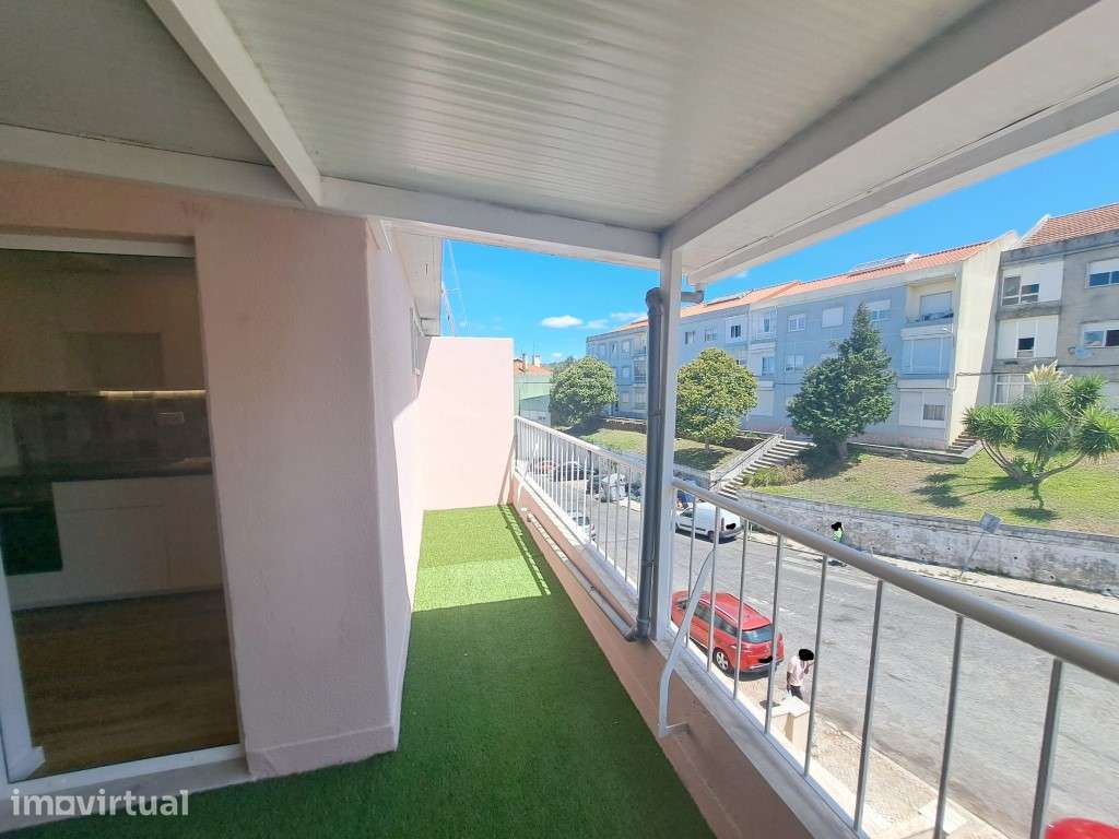 Apartamento T2 com Varanda para venda em Queluz - Sintra - Lisboa - Grande imagem: 2/30