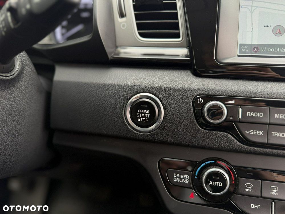 Kia Niro 1.6 GDI Hybrid L - 24