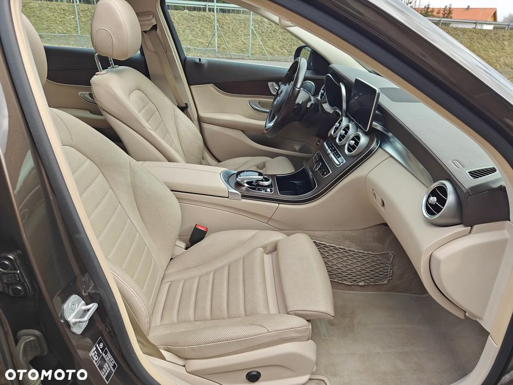 Mercedes-Benz Klasa C - 34