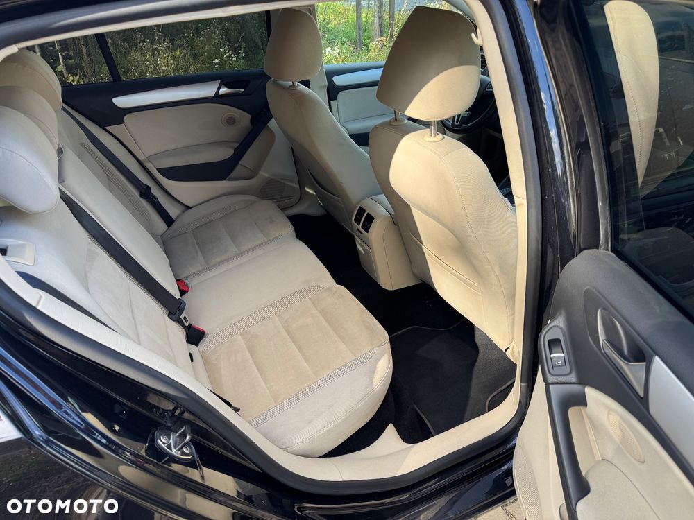 Volkswagen Golf 1.4 TSI Comfortline DSG - 11