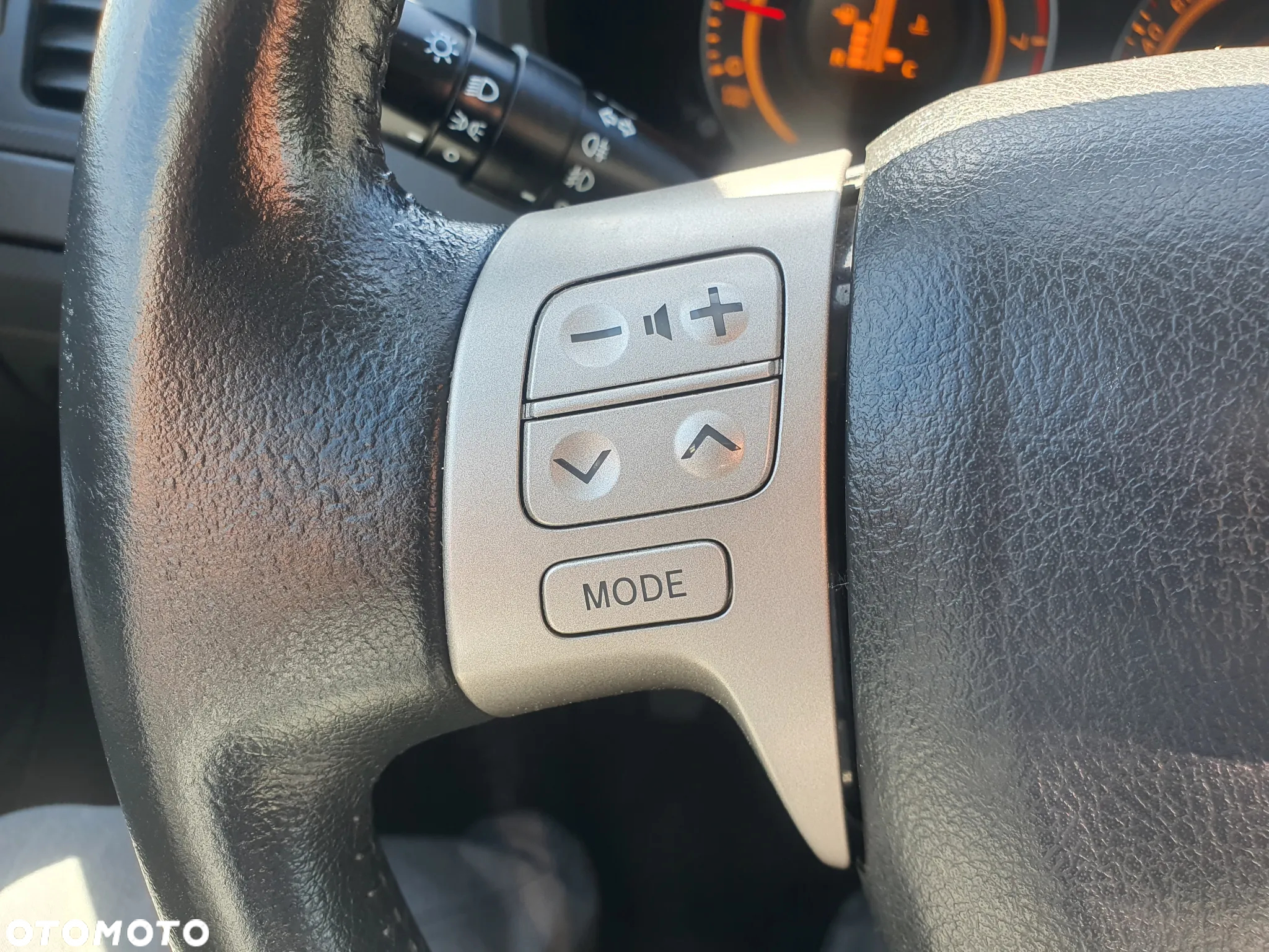 Toyota Auris 1.33 VVT-i Entry - 16