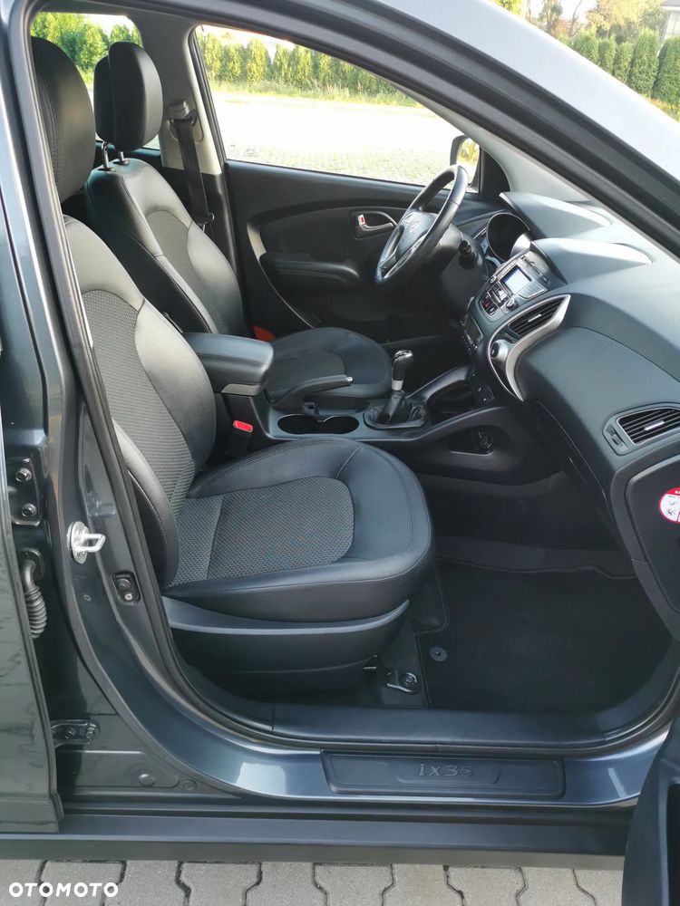 Hyundai ix35 2.0 2WD Style - 19