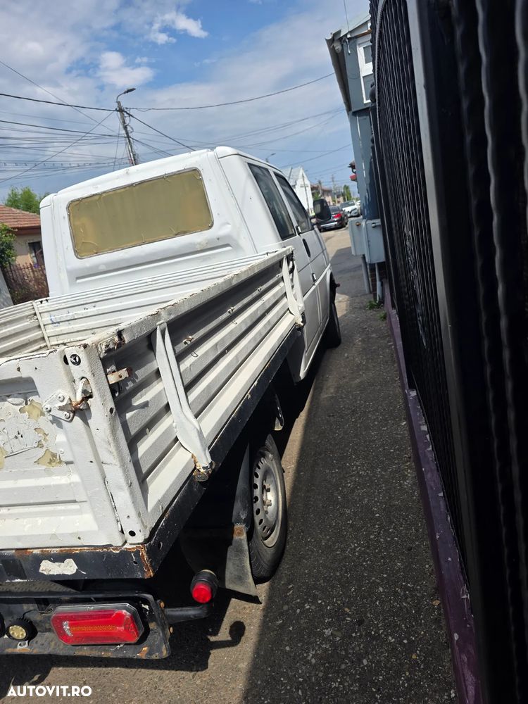 Volkswagen Transporter - 18