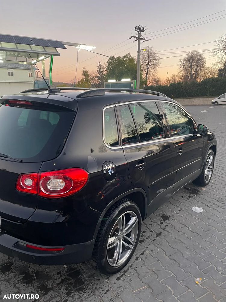 Volkswagen Tiguan 2.0 TDI DPF 4Motion DSG Track & Field - 10