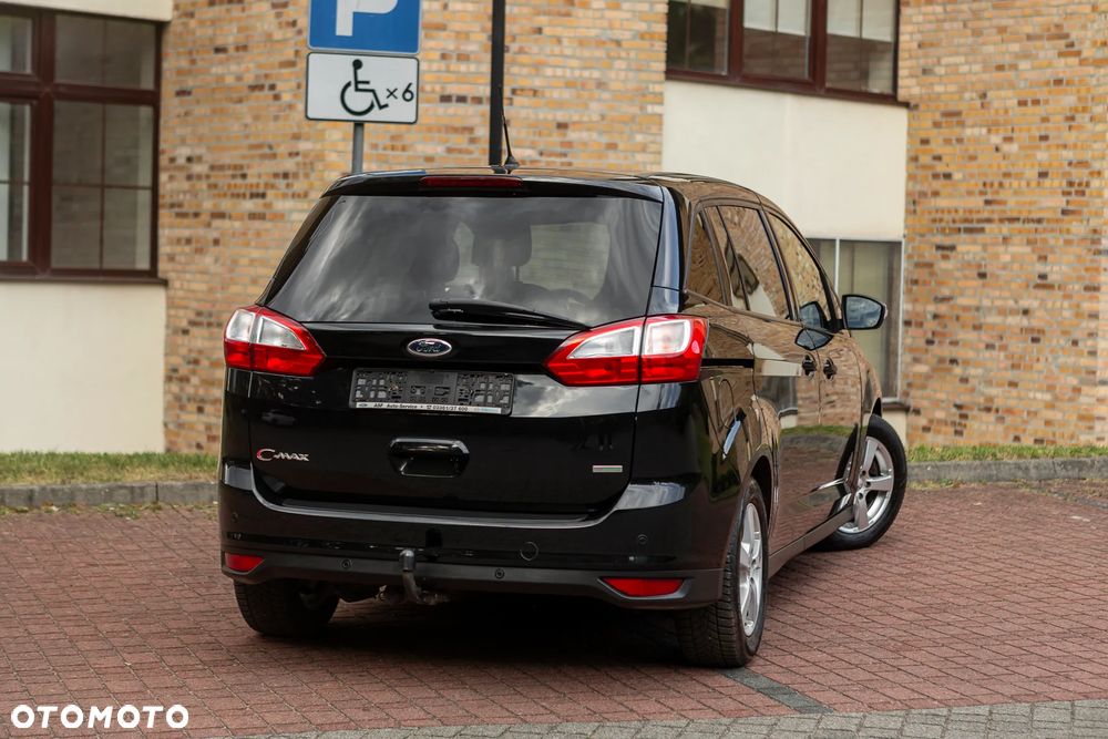 Ford Grand C-MAX - 16
