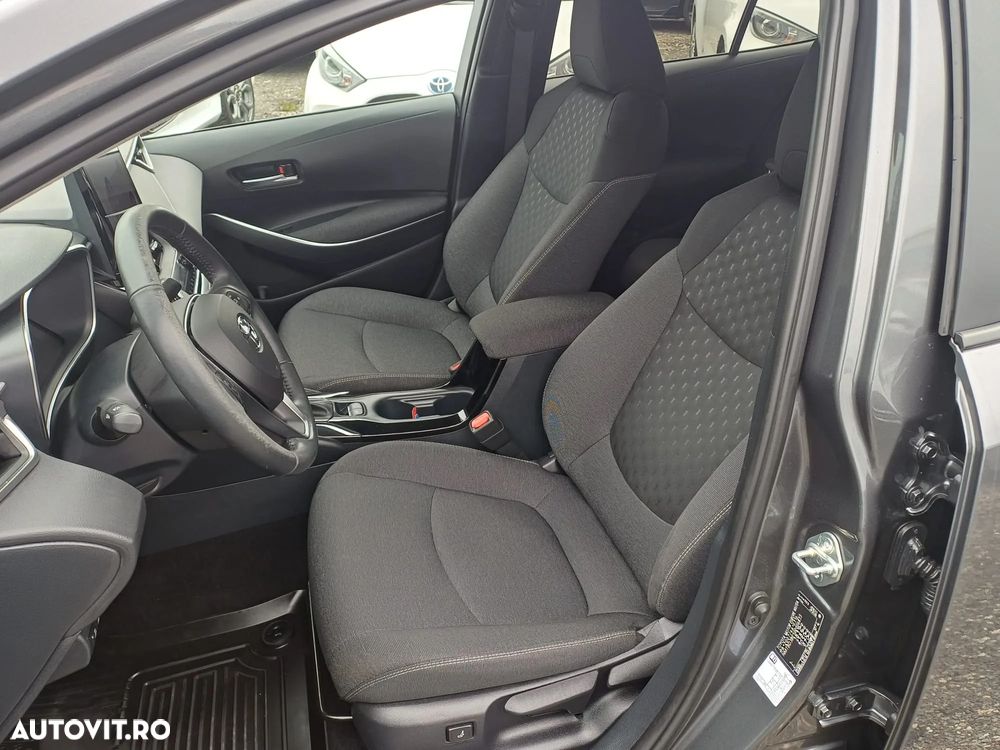 Toyota Corolla 1.8 HSD Dynamic - 9