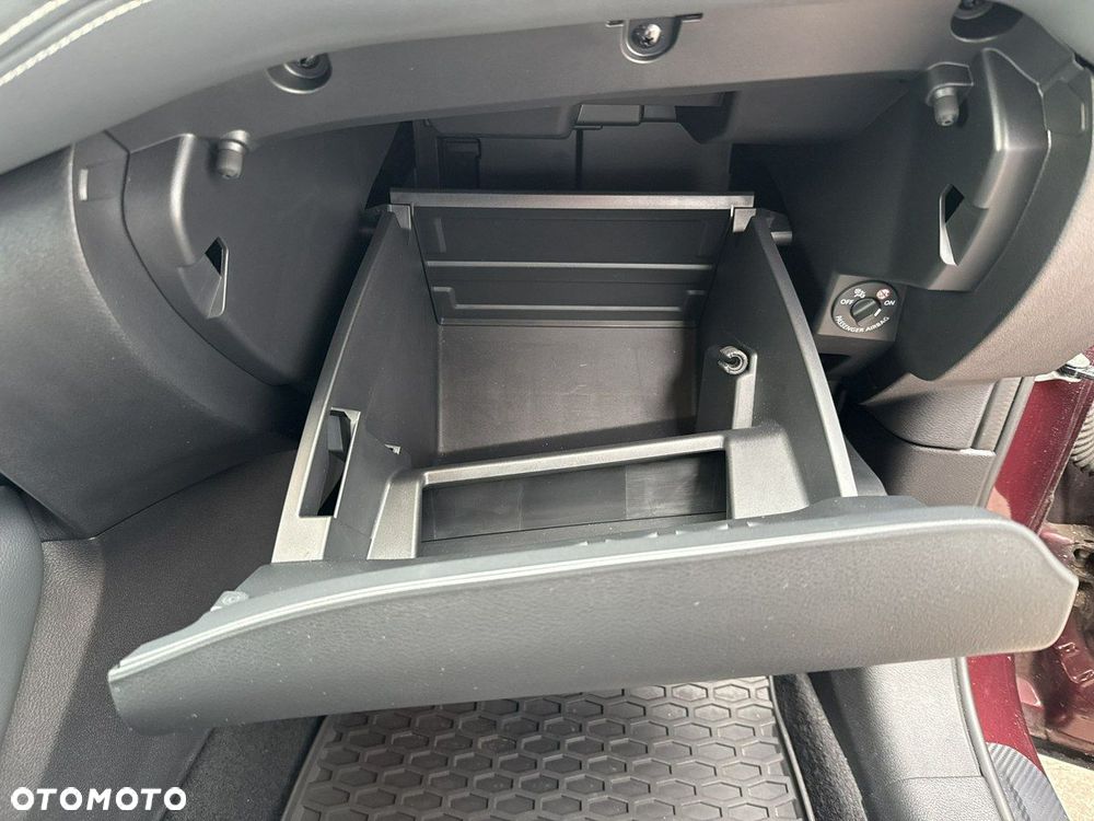 Nissan Juke 1.0 DIG-T N-Connecta DCT - 35