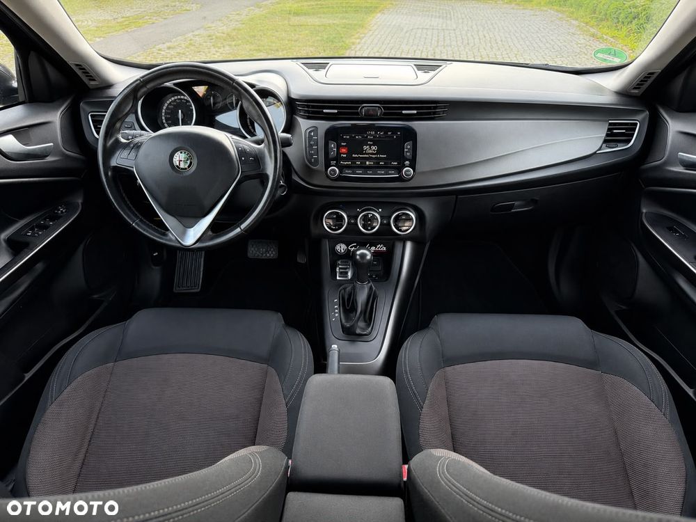 Alfa Romeo Giulietta 2.0 JTDM Exclusive TCT - 17