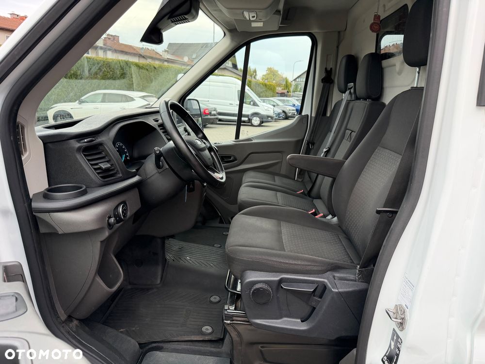 Ford Transit - 26