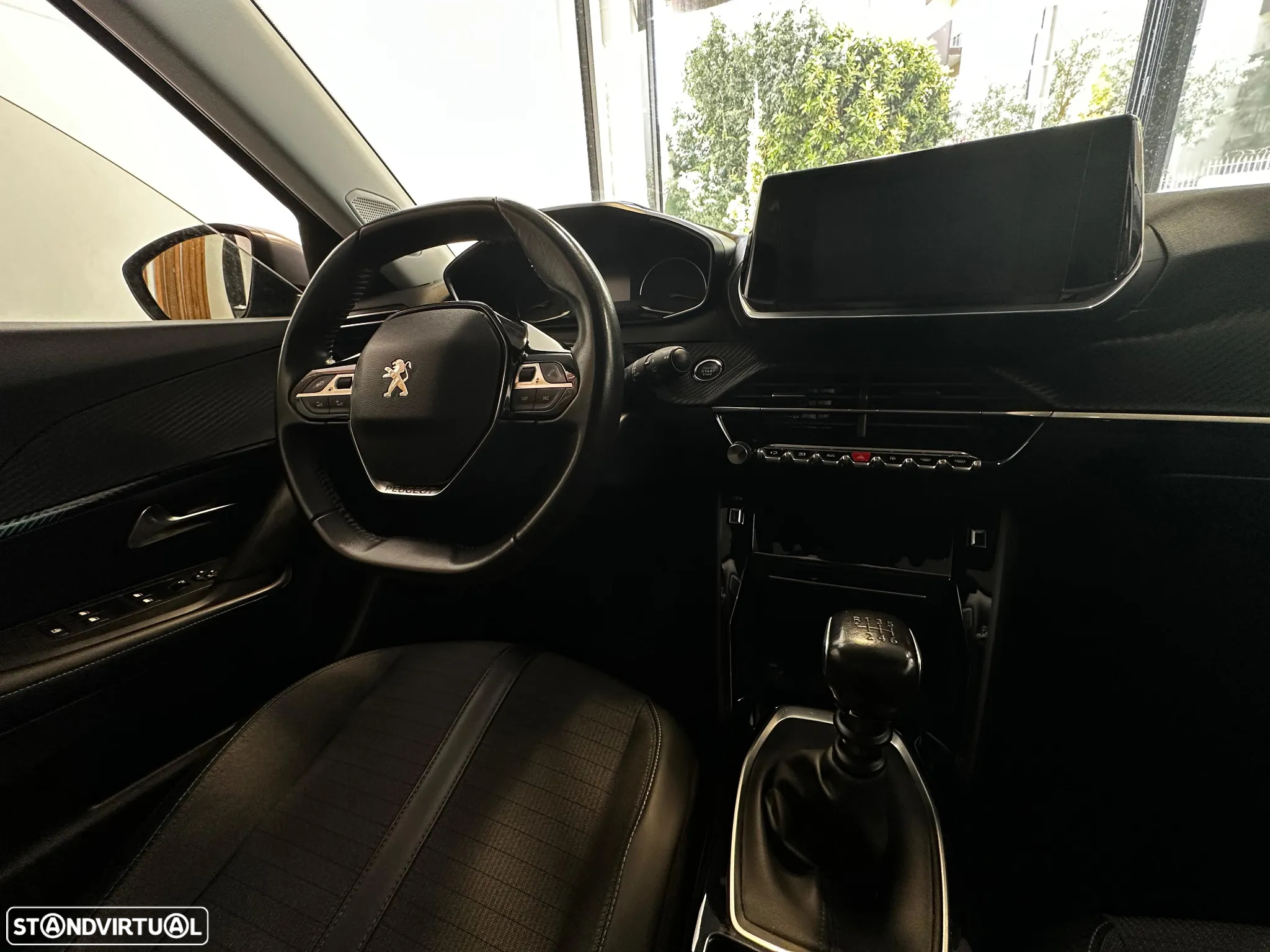 Peugeot 2008 1.5 BlueHDi Allure - 11