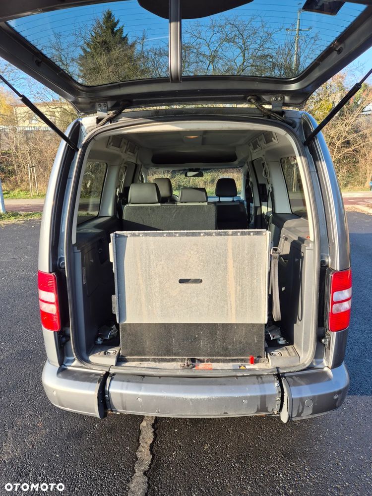 Volkswagen Caddy Maxi Comfortline DSG - 8