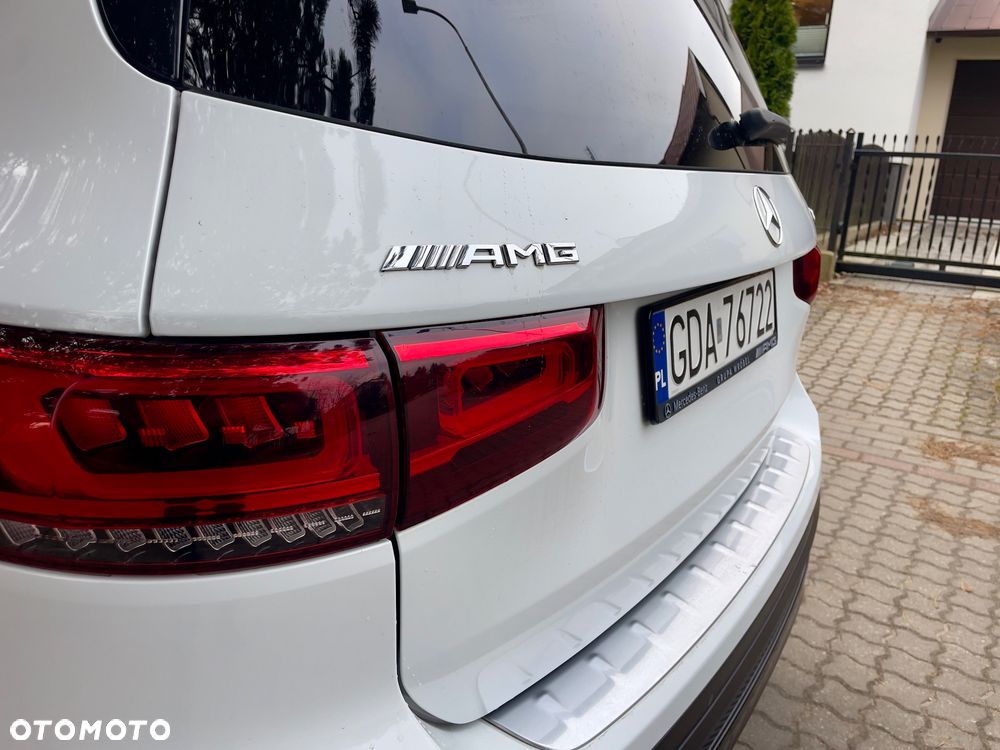 Mercedes-Benz GLB - 10