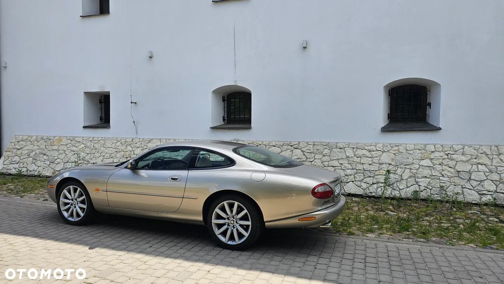 Jaguar XK - 5