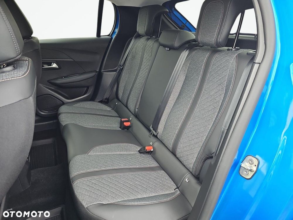 Peugeot 208 - 31