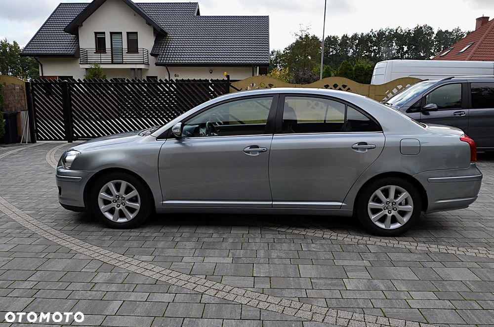 Toyota Avensis 2.0 D-4D Team - 2