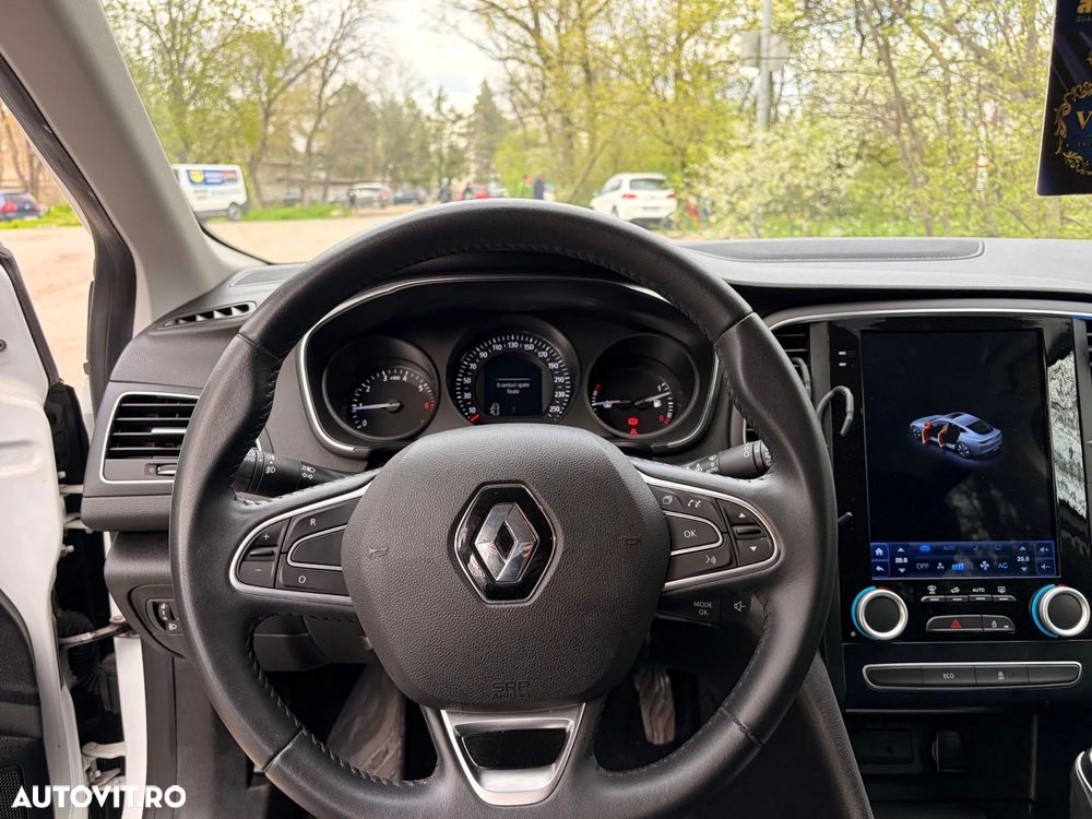 Renault Megane TCe GPF Zen - 17