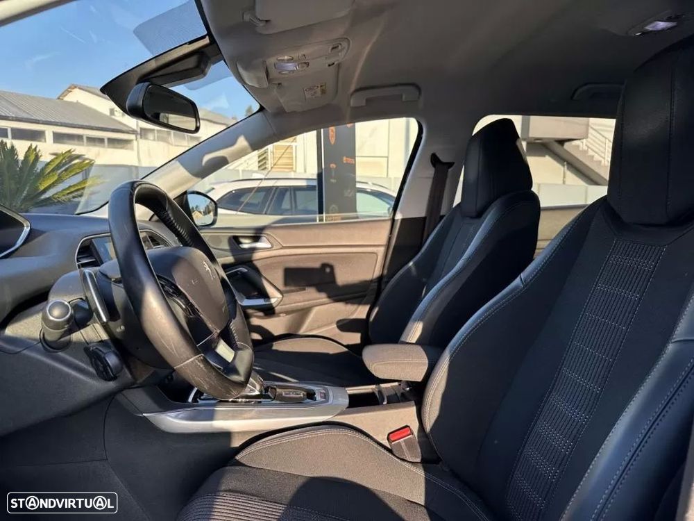 Peugeot 308 SW - 12